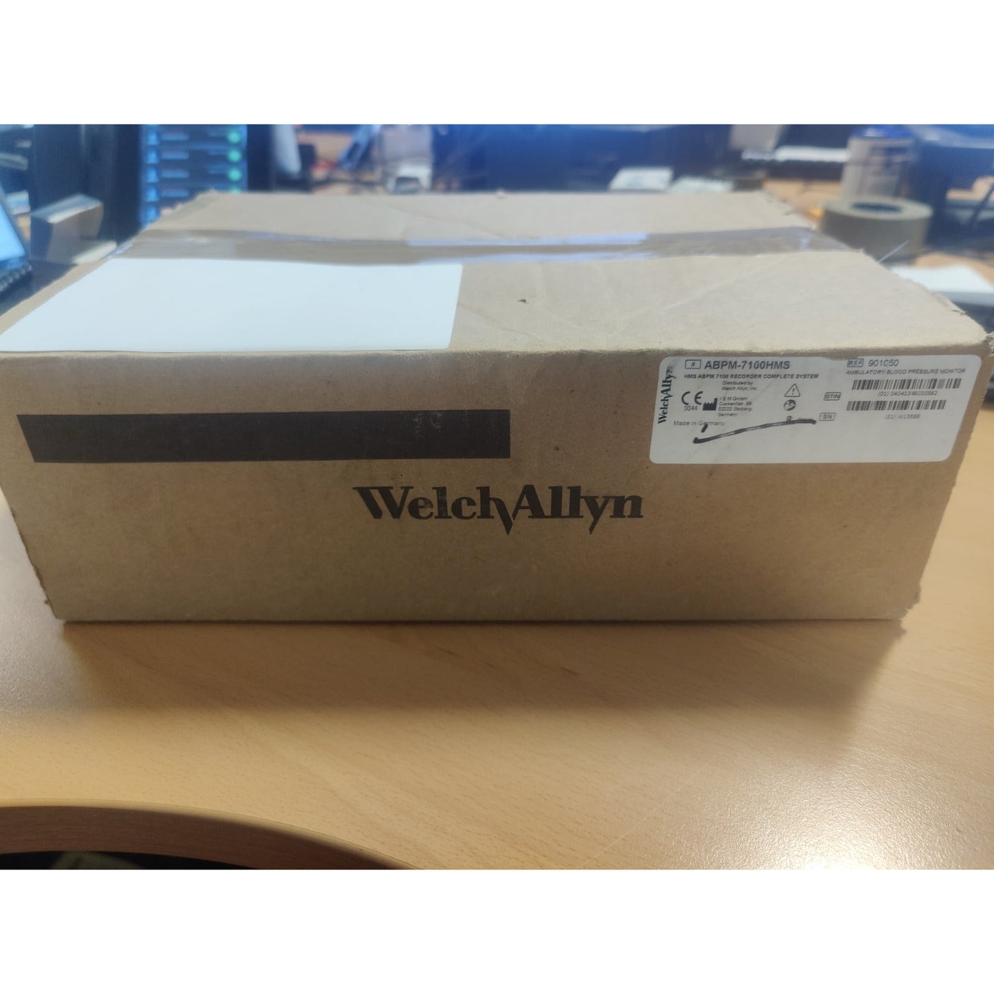 Welch Allyn 7100 Ambulatory Blood Pressure Monitor with Hypertension Software - Clearance - Welch Allyn